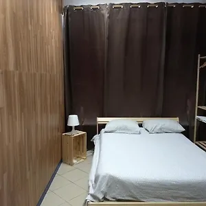 Melaya Budget Хостел Фару