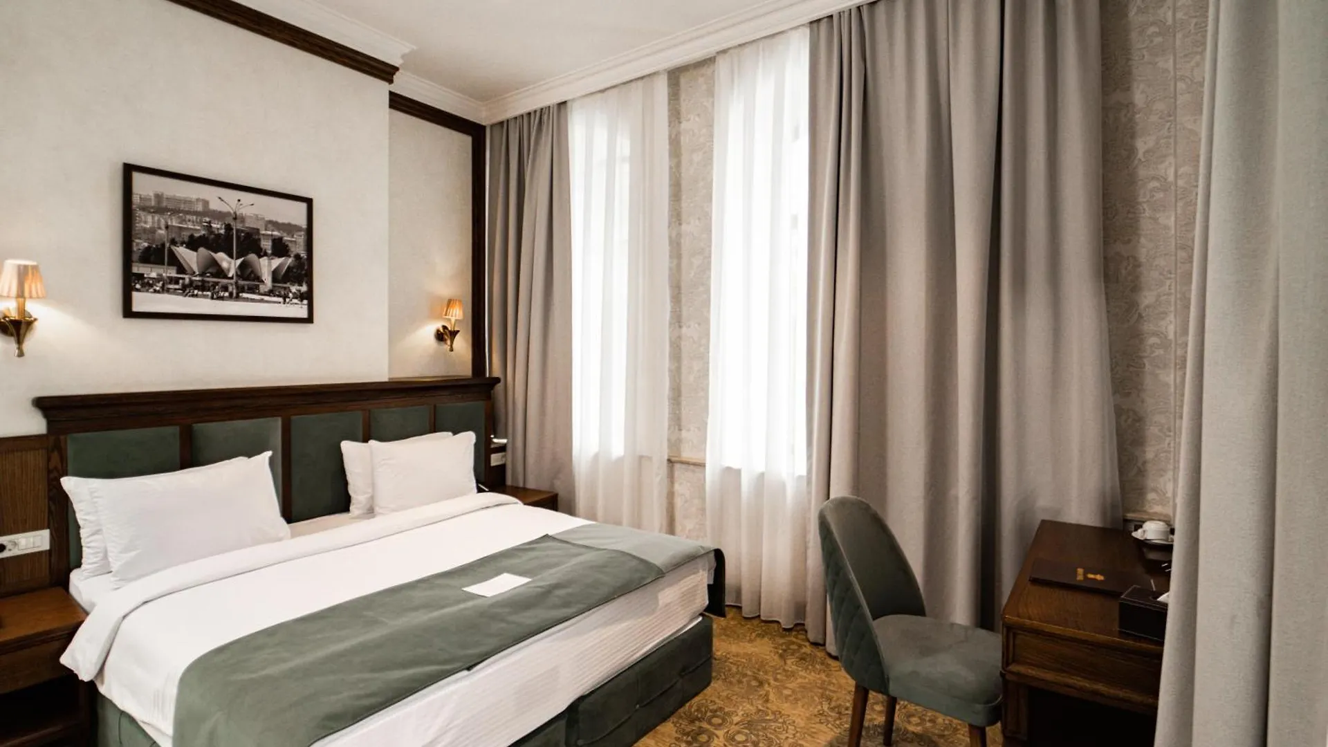 Midway Baku Hotel